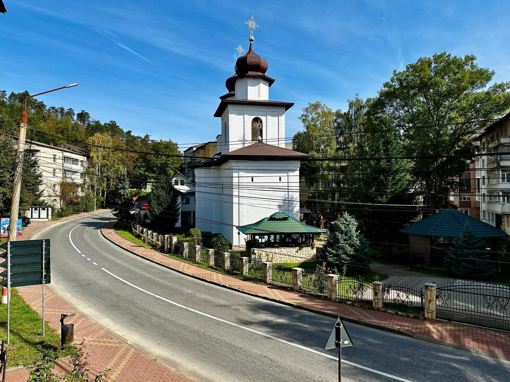 Central Charm Apartment Targu Neamt Exterior foto